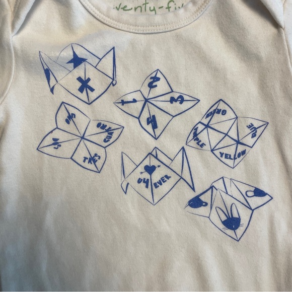 Eleventy Five Ivory Bodysuit with Blue Design size 6-12 mo - Picture 3 of 7